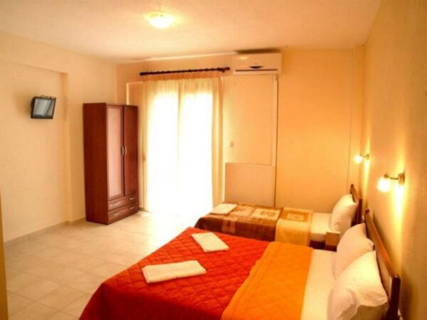 Elpis, Nea Vrasna (6)