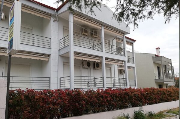 Adams-Siesta-Nikiti (1)