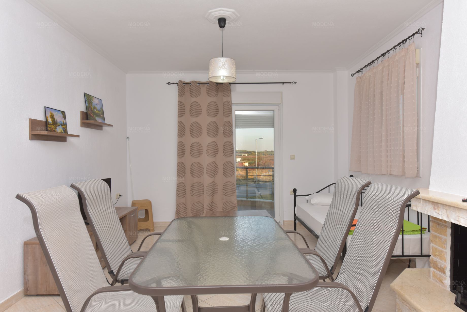 Kostas i Despina, Nea Flogita (16)