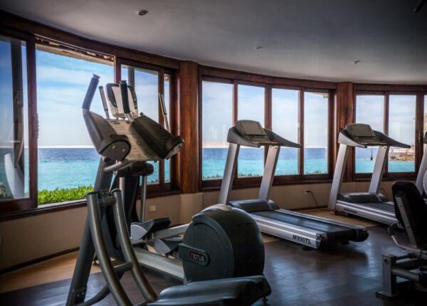 SUNNY-DAYS-EL-PALACIO-RESORT- (4)