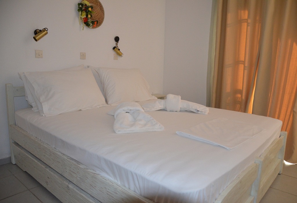 Estrella Del Mar, Tasos (13)