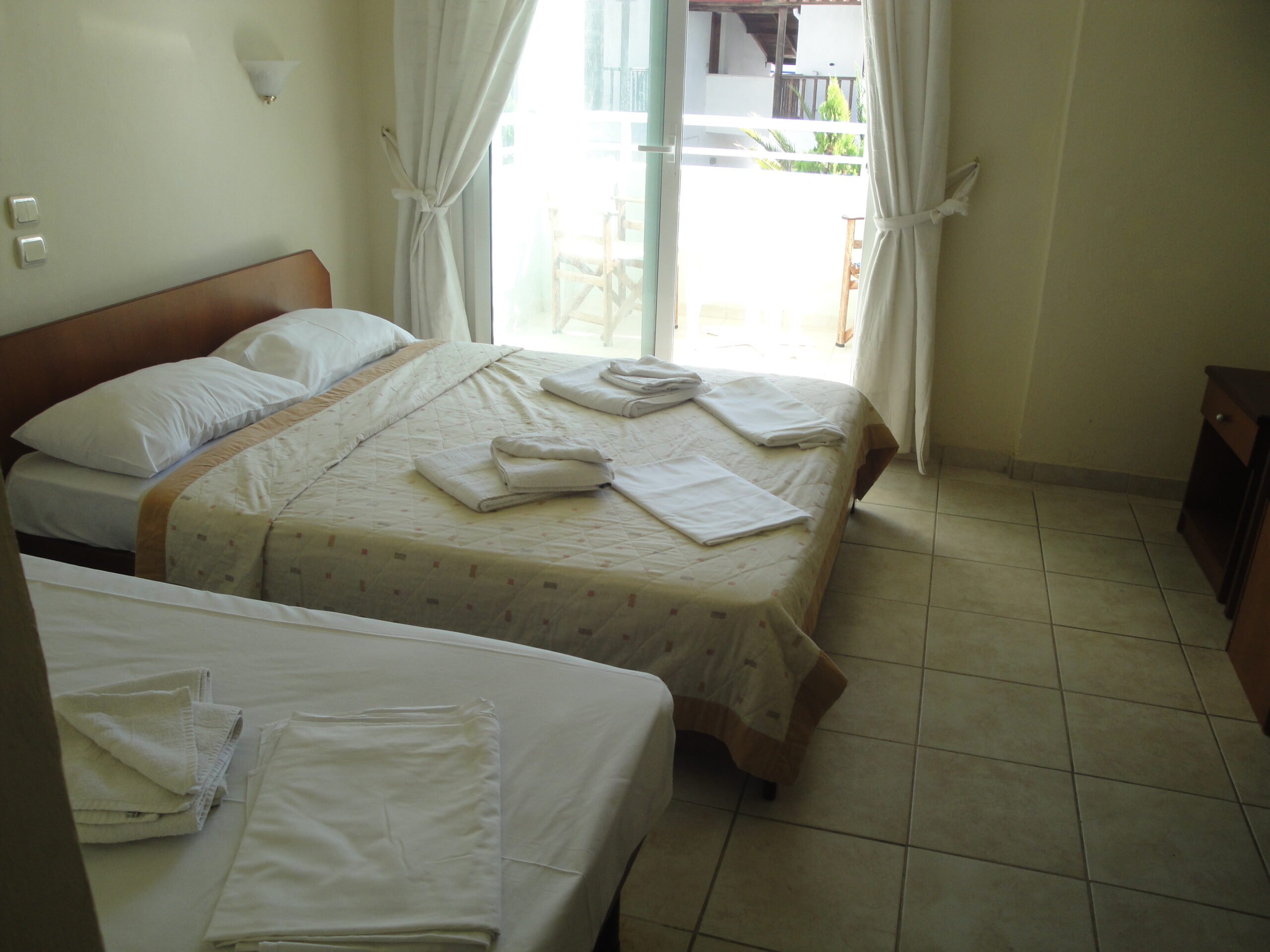 Moustakas, Polihrono (4)