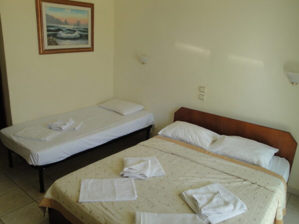 Moustakas, Polihrono (5)