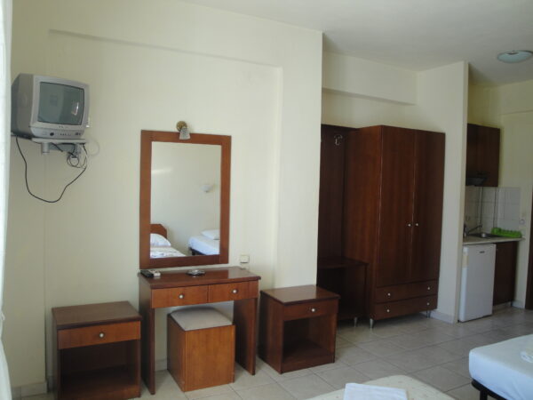 Moustakas, Polihrono (9)