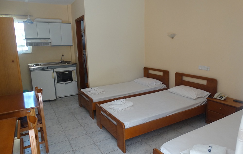 vila-aktion-edipsos-evia-elmar (4)