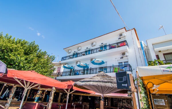 vila-gregory-potos (1)