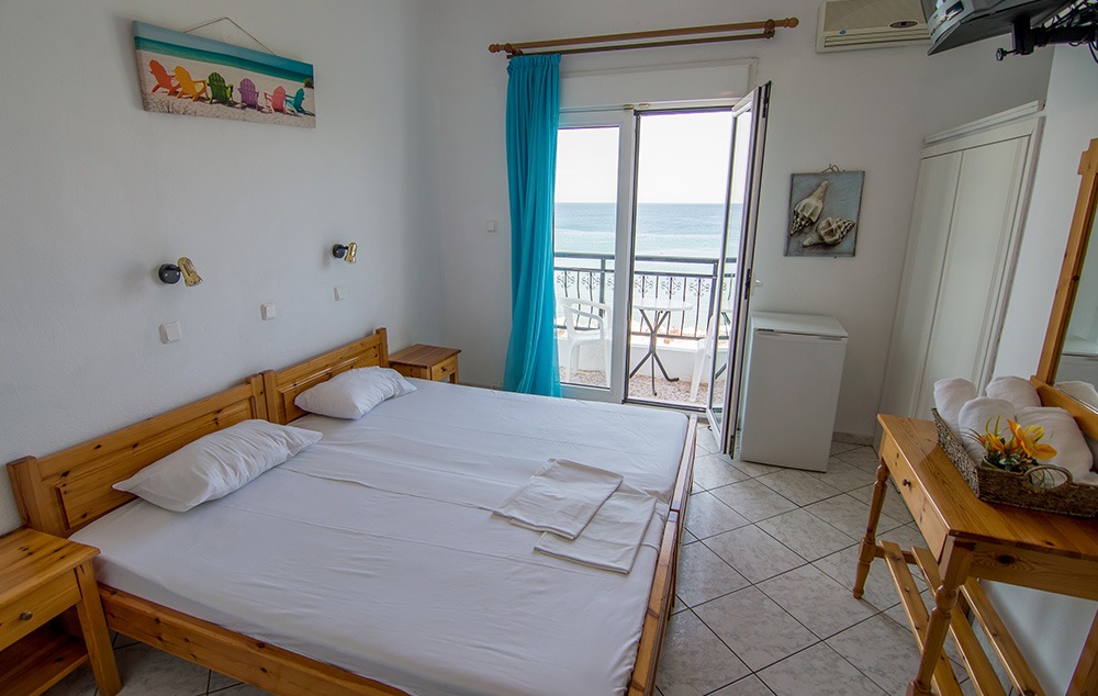 vila-gregory-potos (2)