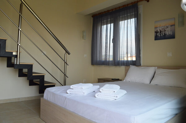 utopi-nikiti-gal1 (6)