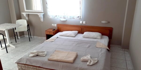 Grcka-Olimpic-Holiday-Vila-Apostolis-soba3