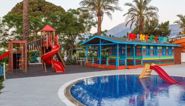 Lucida Beach Hotel (2)