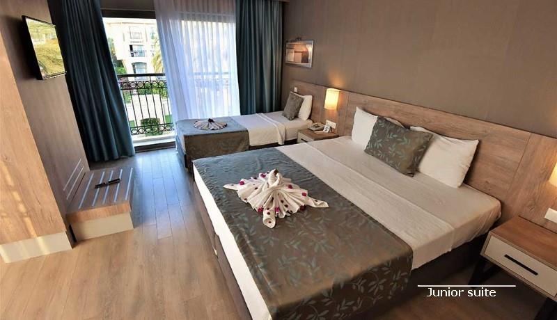 Lucida Beach Hotel (4)