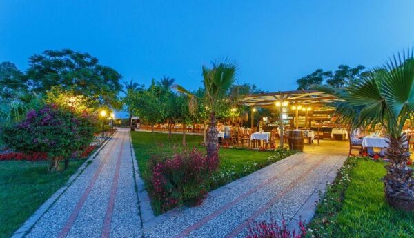 Lucida Beach Hotel (7)