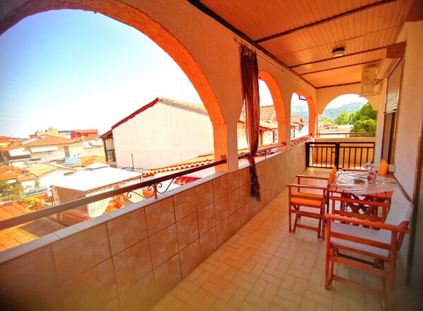 Renia-sarti-el-mar (19)