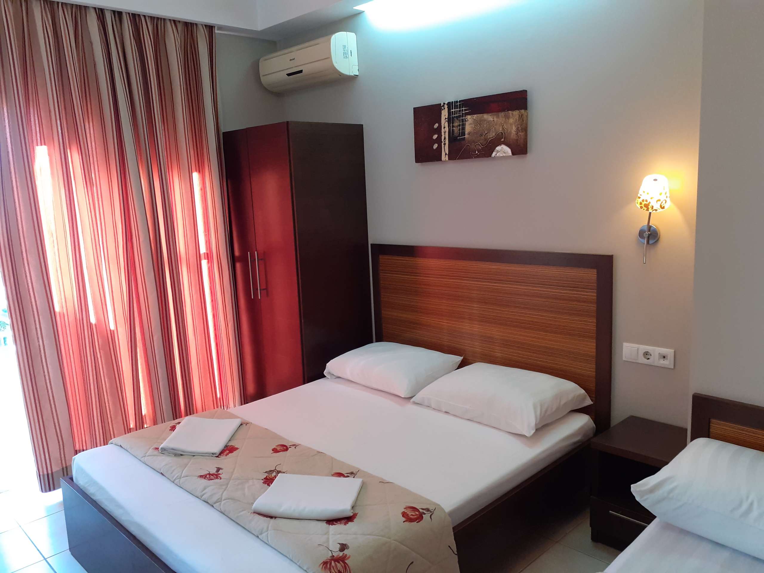 rodon-paralija-el-mar (10)