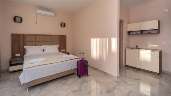 Lara Lux, Čanj (22)