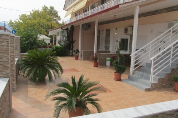 vila-nikos-rooms-vrasna (2)