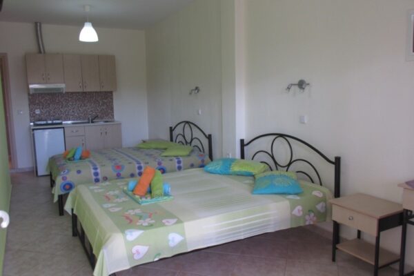 vila-nikos-rooms-vrasna (8)