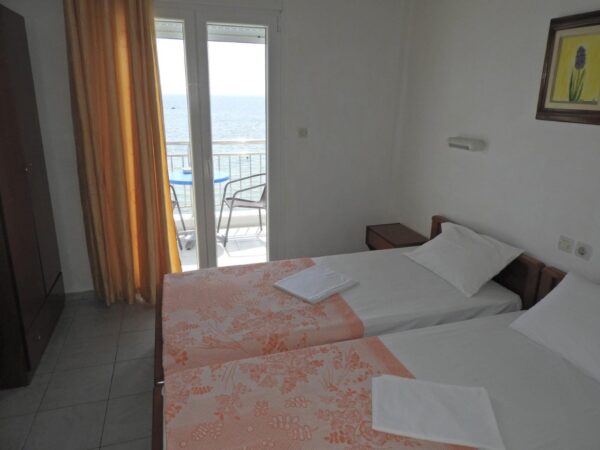 vila-efi-studios-paralija-4