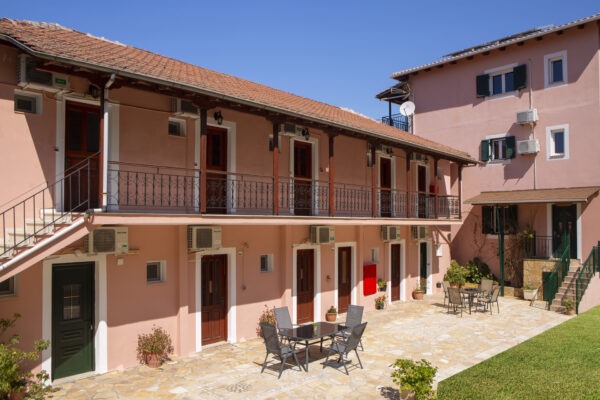 vila-liotrivi-lefkada-vasiliki-16