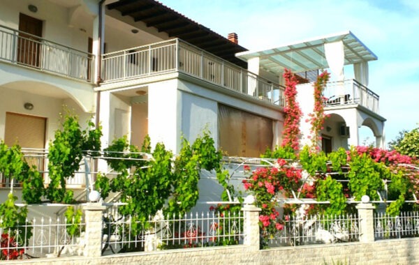 vila-mesimvria-tasos-golden-beach (1)
