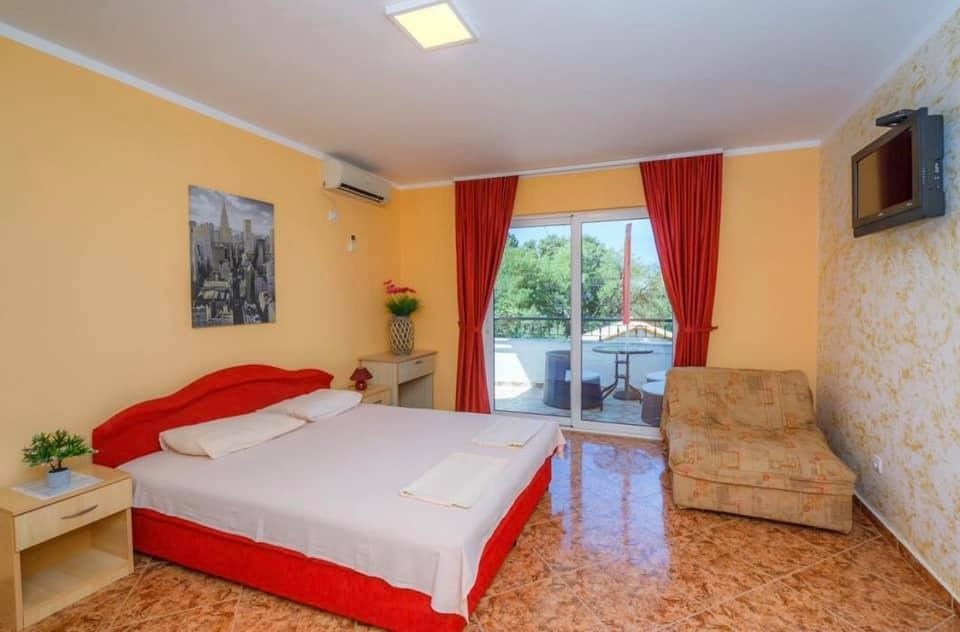 apartmani_vuksanovic_-letovanje_sutomore (8)